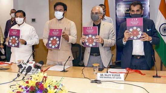 New Delhi: Vice-Chairman NITI Aayog Rajiv Kumar along with the Union Minister for Culture, Tourism and Development of North Eastern Region (DoNER) G. Kishan Reddy launches the ?North Eastern Region District SDG Index India & Dashboard, 2021-22?, in New Delhi, Thursday, Aug 26, 2021. (PIB/PTI Photo) (PTI08_26_2021_000185B)(PTI)
