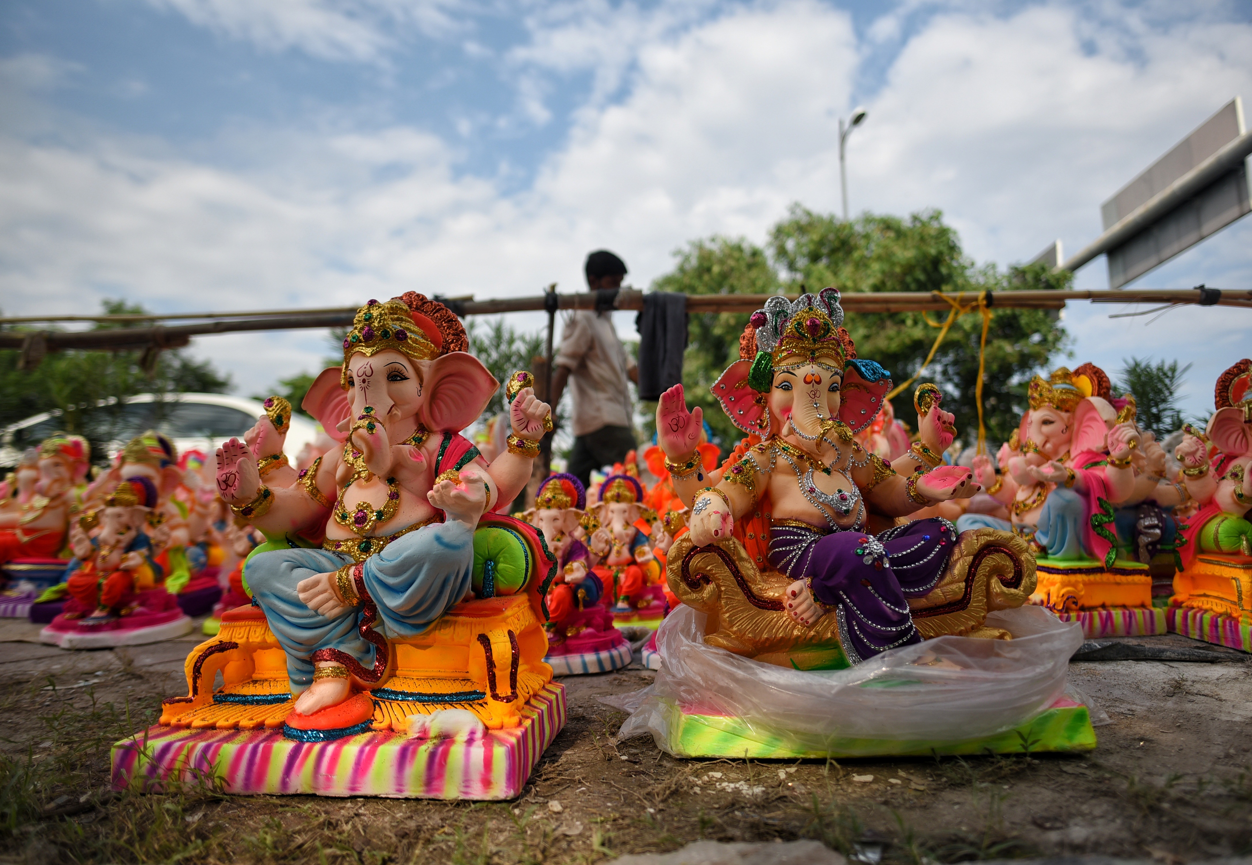 Idols of Lord Ganesh at Mayur Vihar in New Delhi. (Sanchit Khanna/ Hindustan Times) Idols of Lord Ganesh at Mayur Vihar in New Delhi. (Sanchit Khanna/ Hindustan Times)