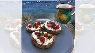 Homemade Lemon Ricotta & tomato crostini shot in Sorrento on the Amalfi coast (Photo by Natasha Celmi) Homemade Lemon Ricotta & tomato crostini shot in Sorrento on the Amalfi coast (Photo by Natasha Celmi)