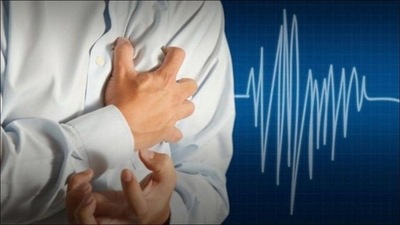 Chest Discomfort: Chest pain or discomfort is caused when the heart muscle does not get enough oxygen-rich blood. It can happen at any point and can last longer than a few minutes. A common location is center of the chest (substernal). Burning in the chest, can mimic acidity. (Twitter/GaryMonk) Chest Discomfort: Chest pain or discomfort is caused when the heart muscle does not get enough oxygen-rich blood. It can happen at any point and can last longer than a few minutes. A common location is center of the chest (substernal). Burning in the chest, can mimic acidity. (Twitter/GaryMonk)