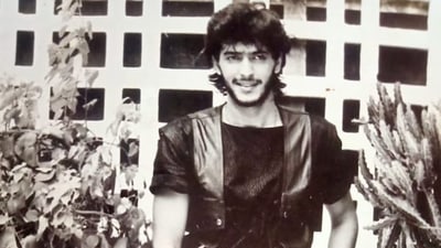 Chunky Panday in the ‘mahurat shot’ for his first movie Aag Hi Aag. Chunky Panday in the ‘mahurat shot’ for his first movie Aag Hi Aag.