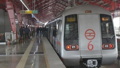 Delhi Metro’s Red Line connects Rithala in Delhi to New Bus Adda in Ghaziabad. (Sakib Ali/HT Photo) Delhi Metro’s Red Line connects Rithala in Delhi to New Bus Adda in Ghaziabad. (Sakib Ali/HT Photo)
