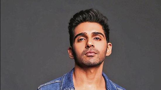 Actor-writer Gautam Mehra has written the film Roohi.