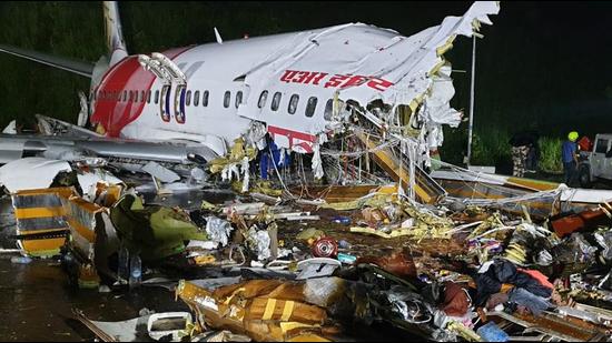 On August 7, 2020 the Air India Express Boeing-737 plane repatriating Indians stranded in Dubai due to the pandemic overshot the runway in heavy rain, skidded off the table-top runway and broke into two parts after crashing nose-first into the ground. The flight was carrying 190 passengers and crew. (HT PHOTO.)