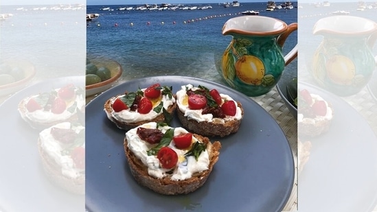 Homemade Lemon Ricotta &amp; tomato crostini shot in Sorrento on the Amalfi coast(Photo by Natasha Celmi)