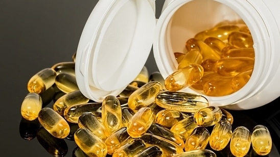 Apart from this experts have time and again suggested that fish oil could help in managing flare-ups of dandruff that would add to the oily scalp.(Pixabay)
