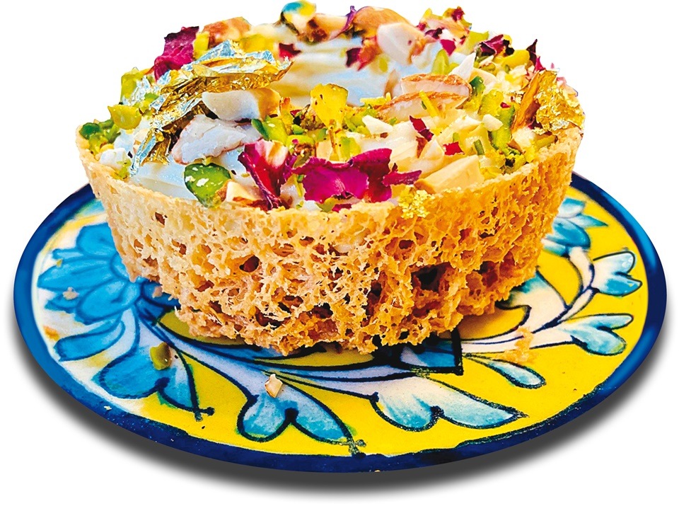 Traditional dishes and unmatched service of the hotels have tourists thronging Rajasthan all year-round Traditional dishes and unmatched service of the hotels have tourists thronging Rajasthan all year-round