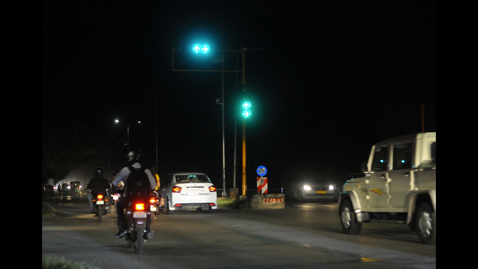 Chandigarh Residents raise issue with timers of traffic lights due to