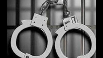 According to police, the snatchers used to target migrant labourers in Ludhiana. (HT ) According to police, the snatchers used to target migrant labourers in Ludhiana. (HT )