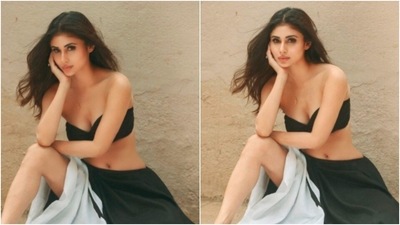 Mouni Roy picked the outfit from the shelves of Anuki by Anuradha Khurana. (Instagram/@imouniroy)