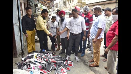 Jasdev Sekhon had been leading a 13-member team to enforce the ban on plastic carry bags, announced by mayor Balkar Singh Sandhu on July 21, when his transfer order came on August 6. (HT Photo)