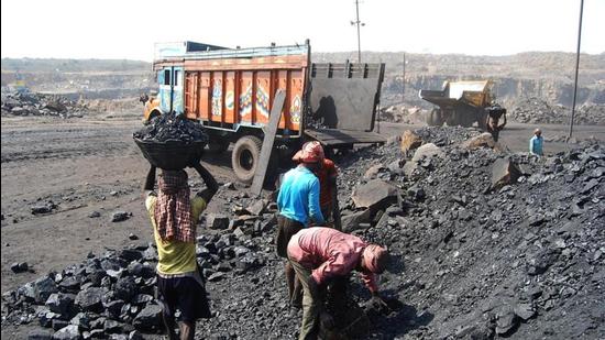 Punjab power plants are literally left with no stock of coal, with the maximum at just over a week, against the Central Electricity Authority mandated stock of 30 days. (HT file photo)