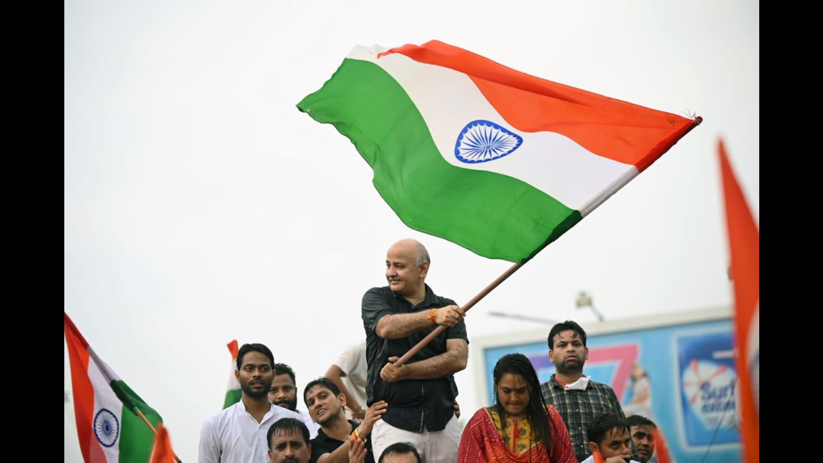 AAP’s tiranga yatra today: Sisodia, Sanjay seek blessings from Ram Lalla, Ayodhya saints