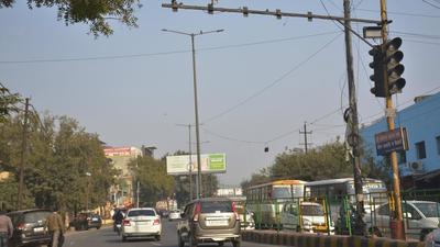 A file photo of GT road, Ghaziabad. The Ghaziabad municipal corporation is likely to float tenders for the 10 roads by the end of September when the monsoon season is expected to end. (HT Archive) A file photo of GT road, Ghaziabad. The Ghaziabad municipal corporation is likely to float tenders for the 10 roads by the end of September when the monsoon season is expected to end. (HT Archive)