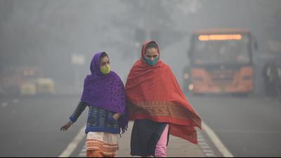 Unsafe public spaces, lack of efficient public transport, access to jobs, availability of facilities such as toilets etc., continue to be major concerns for women workers, especially in urban areas. (Biplov Bhuyan/HT) Unsafe public spaces, lack of efficient public transport, access to jobs, availability of facilities such as toilets etc., continue to be major concerns for women workers, especially in urban areas. (Biplov Bhuyan/HT)