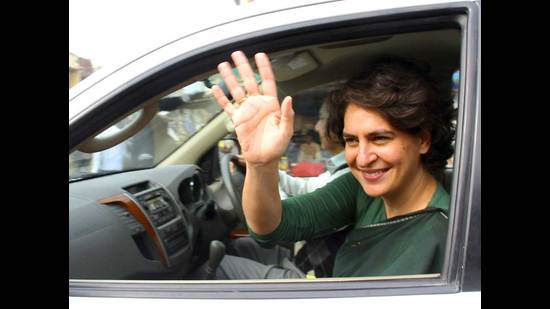 As the Congress proposes to launch various programmes across the state early next month, Priyanka Gandhi wants the organisational structure in place at all levels in every district of Uttar Pradesh for upcoming assembly polls. (HT FILE PHOTO)