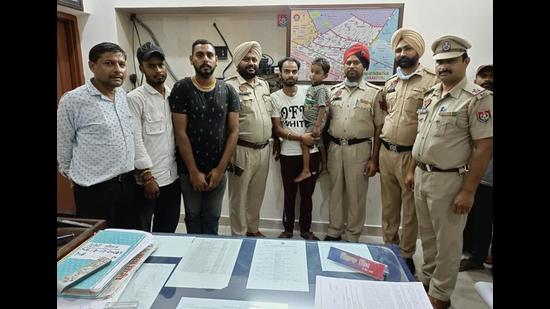 A four-year-old child had gone missing in the Janakpuri main market in Ludhiana. (HT Photo)