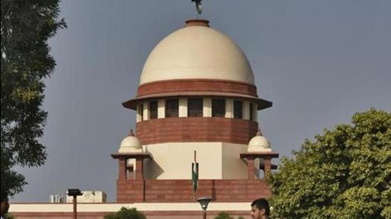 The Himachal Pradesh government told the Supreme Court that orders like the one issued by the high court have a demoralising effect on the state bureaucracy (Burhaan Kinu/HT PHOTO) The Himachal Pradesh government told the Supreme Court that orders like the one issued by the high court have a demoralising effect on the state bureaucracy (Burhaan Kinu/HT PHOTO)
