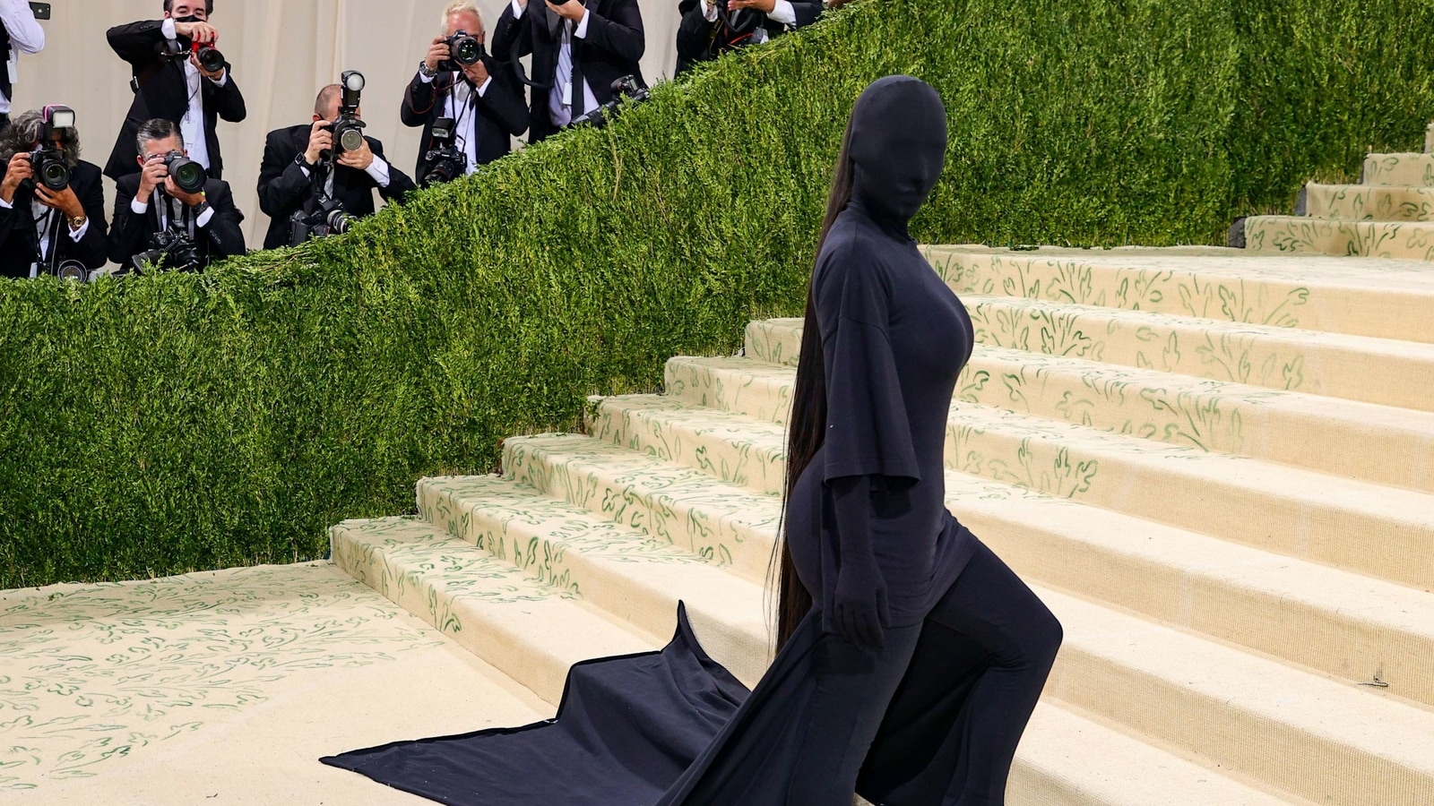 Met Gala 2021: Kim Kardashian's complete undercover Balenciaga