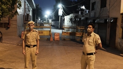 If possible Covid-19-related violations are left out, the figures decrease – backing anecdotal evidence that Covid-19 triggered lockdowns in reality led to a drop in crime. (Vipin Kumar/ Hindustan Times)
