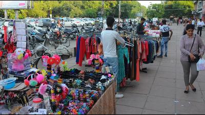 For years, the Mohali MC has failed to stop illegal vendors from encroaching upon corridors and parking areas in main markets of the city. (HT File Photo) For years, the Mohali MC has failed to stop illegal vendors from encroaching upon corridors and parking areas in main markets of the city. (HT File Photo)