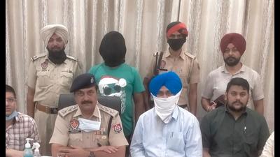 Pakistani intelligence operatives contacted some Indian Air Force officials through calls and messages on WhatsApp and the spying racket lid came off. (HT Photo)