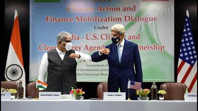 Union minister for environment and climate change Bhupender Yadav and United States special presidential envoy for climate John Kerry at the launch of CAFMD at Indira Paryawaran Bhawan in New Delhi on Monday, September 13. (Arvind Yadav/HT photo) Union minister for environment and climate change Bhupender Yadav and United States special presidential envoy for climate John Kerry at the launch of CAFMD at Indira Paryawaran Bhawan in New Delhi on Monday, September 13. (Arvind Yadav/HT photo)
