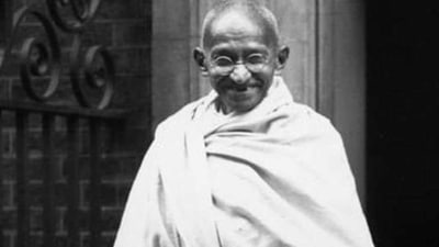 Before joining the freedom movement, Gandhiji travelled all across India and found that Hindi is the only language that can connect the whole country. (Getty Images) Before joining the freedom movement, Gandhiji travelled all across India and found that Hindi is the only language that can connect the whole country. (Getty Images)
