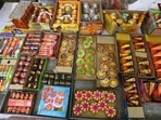 Delhi CM Arvind Kejriwal appealed to traders to avoid stocking up on crackers due to the ban and to avoid losses.(HT Photo) Delhi CM Arvind Kejriwal appealed to traders to avoid stocking up on crackers due to the ban and to avoid losses.(HT Photo)