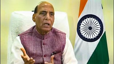 Union Defence Minister Rajnath Singh addresses the ‘Indo-US Economic Summit’ organised by Indo-American Chamber of Commerce. (PTI PHOTO.) Union Defence Minister Rajnath Singh addresses the ‘Indo-US Economic Summit’ organised by Indo-American Chamber of Commerce. (PTI PHOTO.)