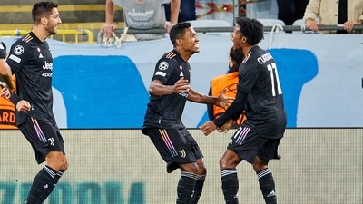 Juventus beats Malmo 3-0 (via REUTERS)