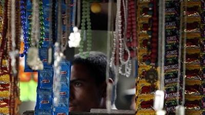A large number of firms dealing in cigarettes, paan masala , areca nut and bidis in Bihar were evading taxes by not paying cess. (HT Photo) A large number of firms dealing in cigarettes, paan masala , areca nut and bidis in Bihar were evading taxes by not paying cess. (HT Photo)