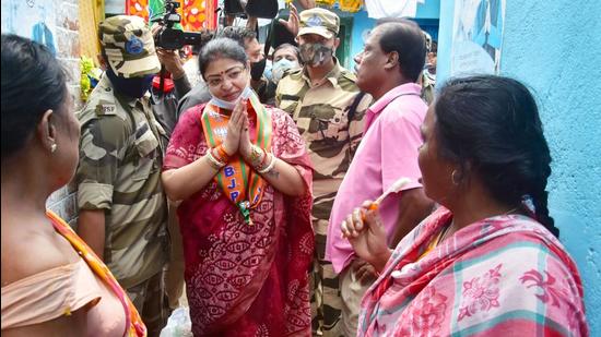 BJP candidate for Bhabanipur Priyanka Tibrewal during her election campaign for the upcoming bypoll, in Kolkata on Wednesday. (ANI) BJP candidate for Bhabanipur Priyanka Tibrewal during her election campaign for the upcoming bypoll, in Kolkata on Wednesday. (ANI)