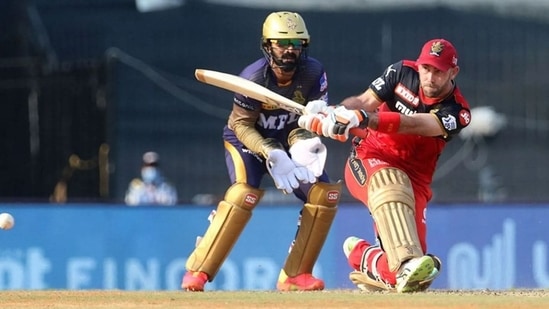 Parthiv Patel lauds RCB's management for allowing Glenn Maxwell to play freely, says some players flourish in a certain atmosphere(IPL)