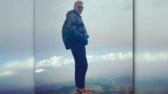 Milind Soman was left speechless after trekking 4000ft up from Gulmarg. Says, "Went on a trek more than 4000ft up from Gulmarg and what can I say, Kashmir is Kashmir."(Instagram/@milindrunning)
