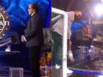 Amitabh Bachchan on Kaun Banega Crorepati 13 set. Amitabh Bachchan on Kaun Banega Crorepati 13 set.