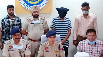 The accused had procured the illegal weapons from one Bunty of Delhi for  ₹20,000 and Gaggy of Barewal Road, Ludhiana, had provided him with cartridges. The murder accused was out on bail. (HT Photo)