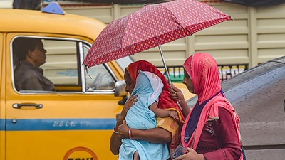 More than half of the fresh cases and fatalities came out of Kerala, which had logged 17,681 Covid cases and 208 deaths on Wednesday. (PTI Photo) More than half of the fresh cases and fatalities came out of Kerala, which had logged 17,681 Covid cases and 208 deaths on Wednesday. (PTI Photo)