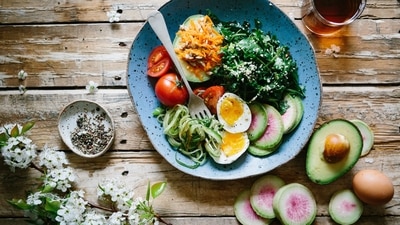 Have a balanced diet: Avoid junk food completely for a few days and just eat a balanced, nutritious diet that contains vitamins, proteins and minerals. (Unsplash) Have a balanced diet: Avoid junk food completely for a few days and just eat a balanced, nutritious diet that contains vitamins, proteins and minerals. (Unsplash)