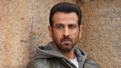 Actor Ronit Roy said that only a handful of his Bollywood clients stood by his security agency during the lockdown. Actor Ronit Roy said that only a handful of his Bollywood clients stood by his security agency during the lockdown.
