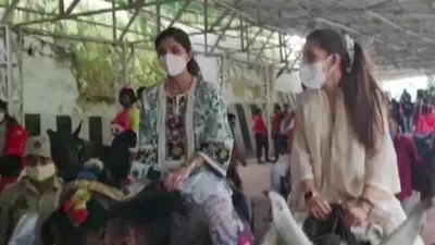 Shilpa Shetty makes the pilgrimage to the Vaishno Devi shrine. (ANI) Shilpa Shetty makes the pilgrimage to the Vaishno Devi shrine. (ANI)