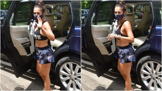 Malaika's gym wear collection has several statement pieces. However, we loved the blue-black-pink shorts, as the galaxy print made them stand out. She has worn these pairs several times for her yoga routines. If you need a standout piece for your workout routine, take cues from the star.(HT Photo/Varinder Chawla)