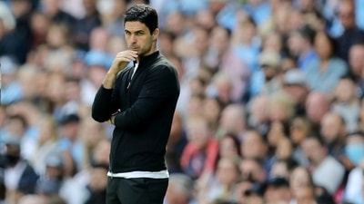 No guarantees for Arsenal goalkeeper Leno, says Arteta (in frame) (REUTERS)