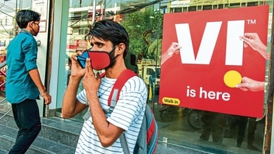 The telecom operator has to repay ₹9,000 crore worth of loans to banks before the end of this fiscal, including ₹5,000 crore of non-convertible debentures. (HT File) The telecom operator has to repay ₹9,000 crore worth of loans to banks before the end of this fiscal, including ₹5,000 crore of non-convertible debentures. (HT File)