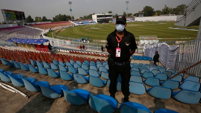 England to assess ground situation in Pakistan, to decide on tour in next 2 days (AP)