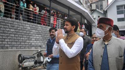 Union minister Anurag Thakur during his visit to Kamla Nehru Hospital in Shimla on Friday. (Deepak Sansta/Hindustan Times)