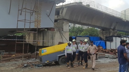 A portion of under-construction flyover connecting BKC main road & Santa Cruz–Chembur Link Road collapsed around 4:30 am.(ANI) A portion of under-construction flyover connecting BKC main road & Santa Cruz–Chembur Link Road collapsed around 4:30 am.(ANI)