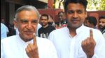 Tricity Buzz: Congress leader Pawan Kumar Bansal and his son Manish Bansal in Chandigarh. (HT File Photo) Tricity Buzz: Congress leader Pawan Kumar Bansal and his son Manish Bansal in Chandigarh. (HT File Photo)