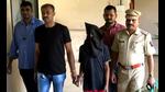 Majirul Haque from West Bengal (centre), 27 years, arrested by Police for kidnapping a four-year-old boy from Taloja, at DCP office, APMC, Navi Mumbai, on Saturday. (HT PHOTO) Majirul Haque from West Bengal (centre), 27 years, arrested by Police for kidnapping a four-year-old boy from Taloja, at DCP office, APMC, Navi Mumbai, on Saturday. (HT PHOTO)