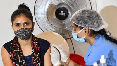 At a vaccination centre in Patna. (HT Photo)